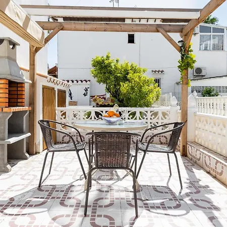 Casa Jardin Аликанте